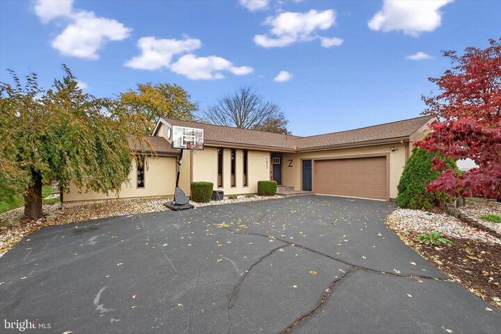 1832 Rhoda Avenue  Mount Joy PA 17552 photo