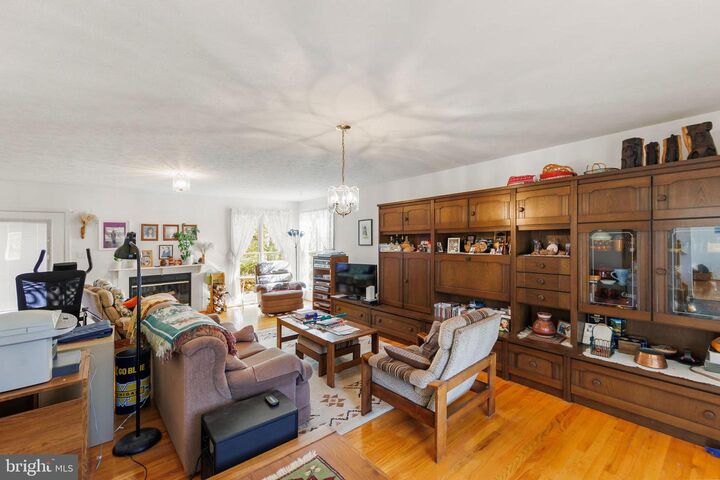 Property Photo: 100 Winns Circle VA 22602