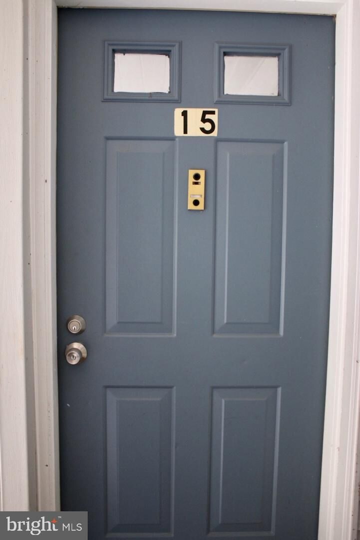 Property Photo:  15 Coral Tree Court  NJ 08648 