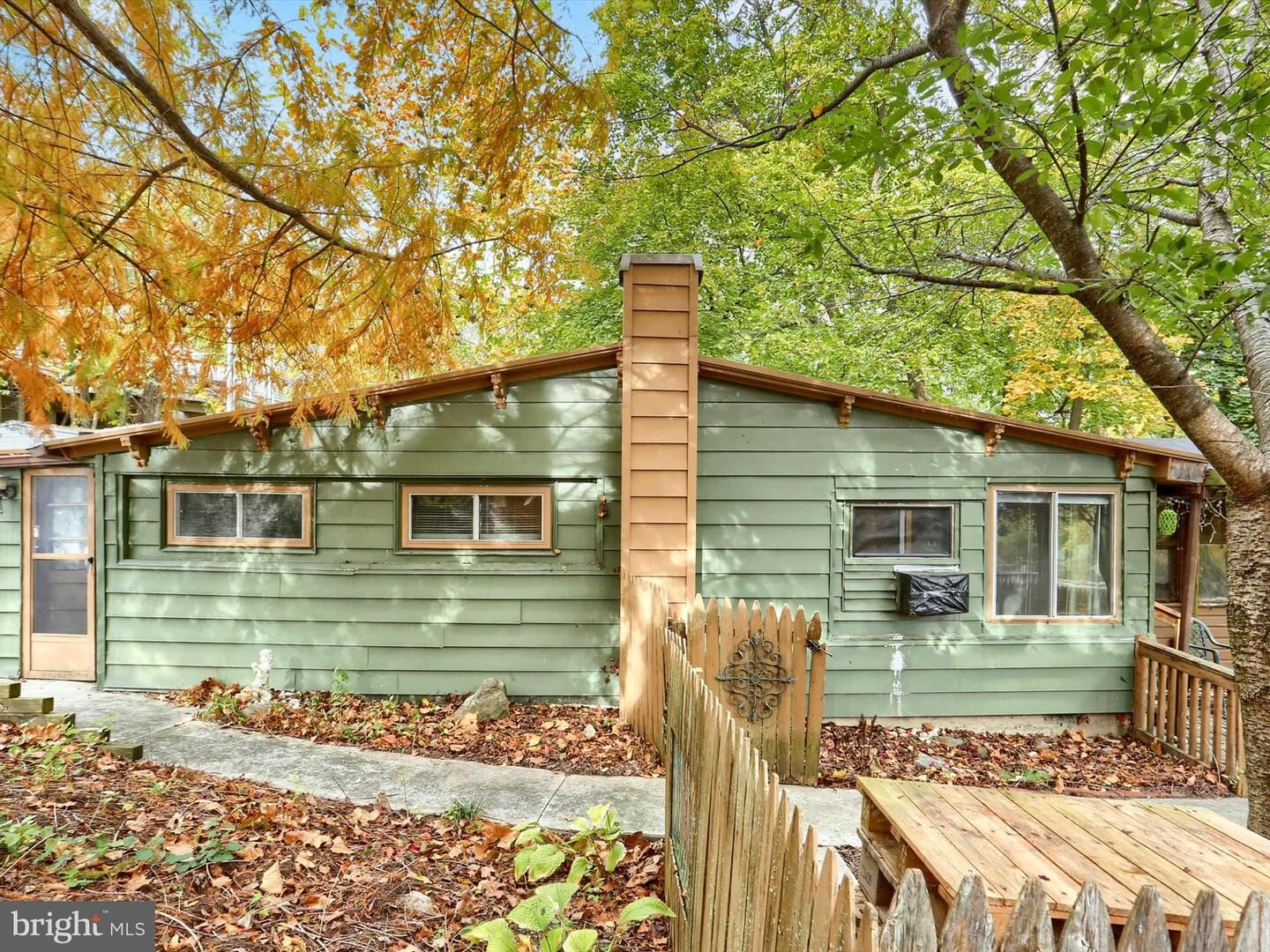 Property Photo:  5681 Creekview Road  PA 17050