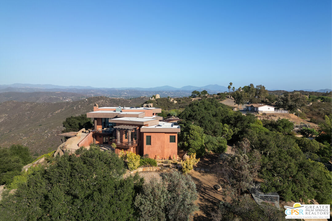 Property Photo:  19210 Highland Hills Dr  CA 92065 