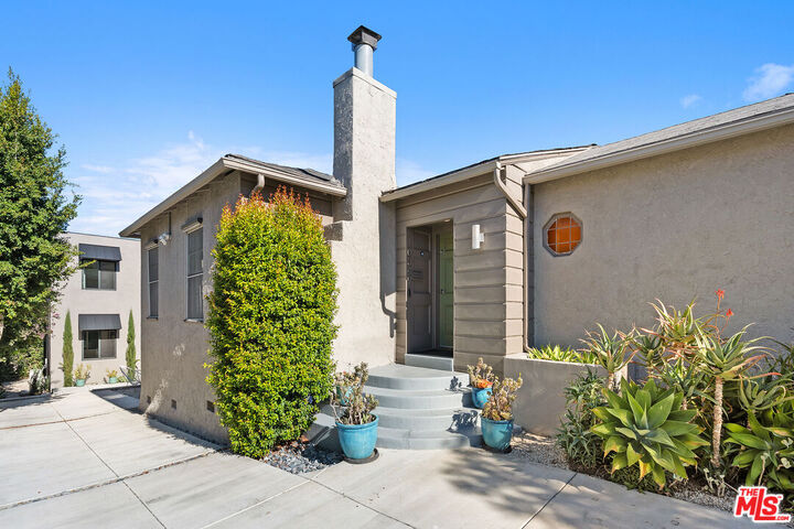 Property Photo: 10349 Keswick Ave CA 90064