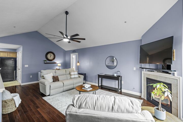 Property Photo:  5078 Calais Drive  OH 43221 