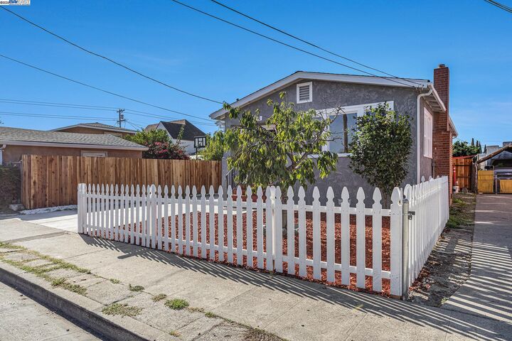 Property Photo: 22391 Princeton St CA 94541