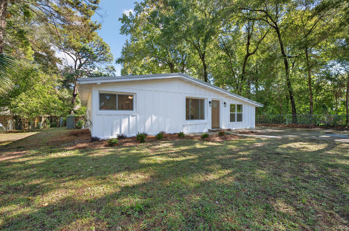 Property Photo:  220 Edge Avenue  FL 32580 