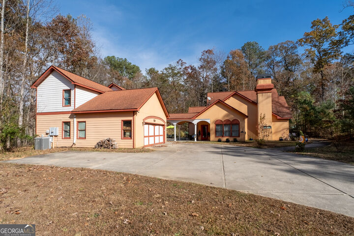 Property Photo:  1045 Fincher Road  GA 30114 