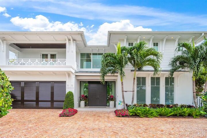 Property Photo: 1900 Intracoastal Dr FL 33305