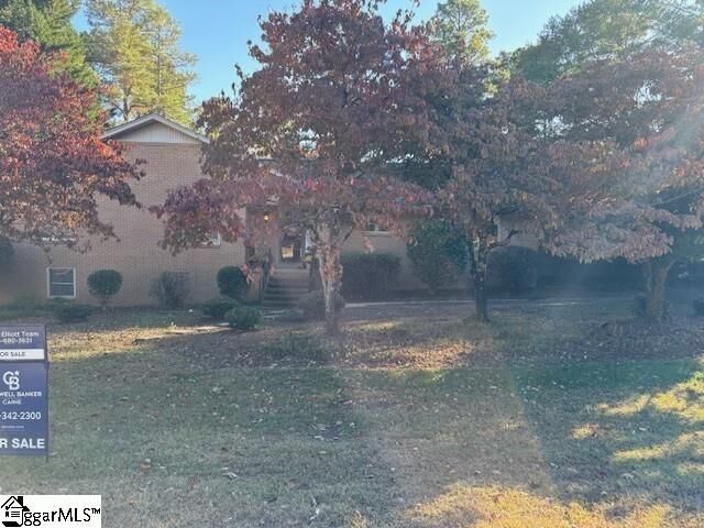 Property Photo: 205 Laurel Ridge Road SC 29621