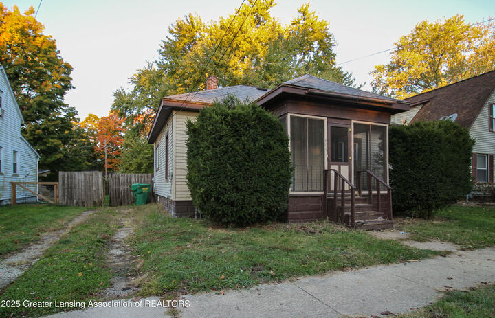609 S Constantine Street  Three Rivers MI 49093 photo