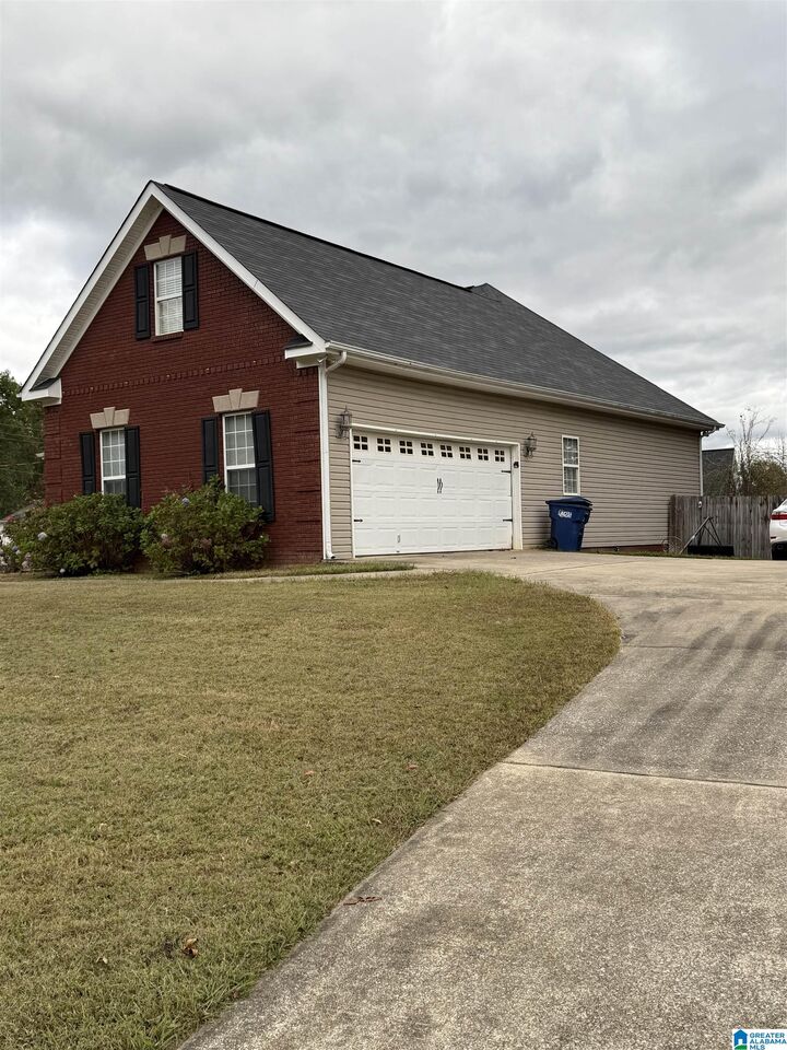 Property Photo:  576 Lillian Lane  AL 36207