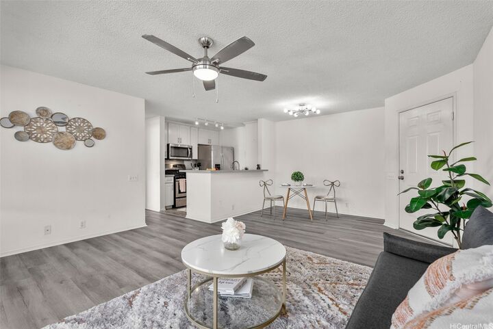 91-285 Hanapouli Circle 9G  Ewa Beach HI 96706 photo