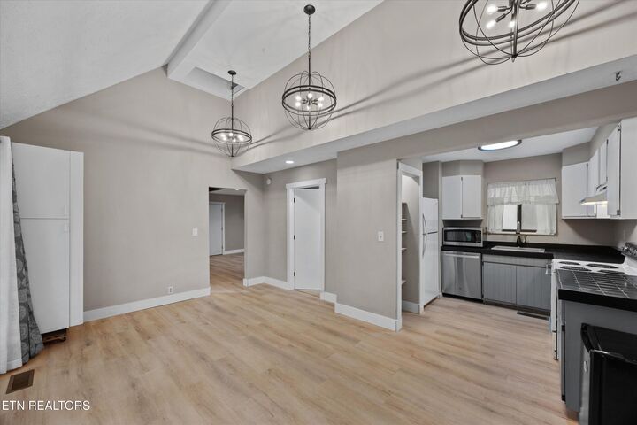 Property Photo:  9428 Jim Loy Rd  TN 37871 