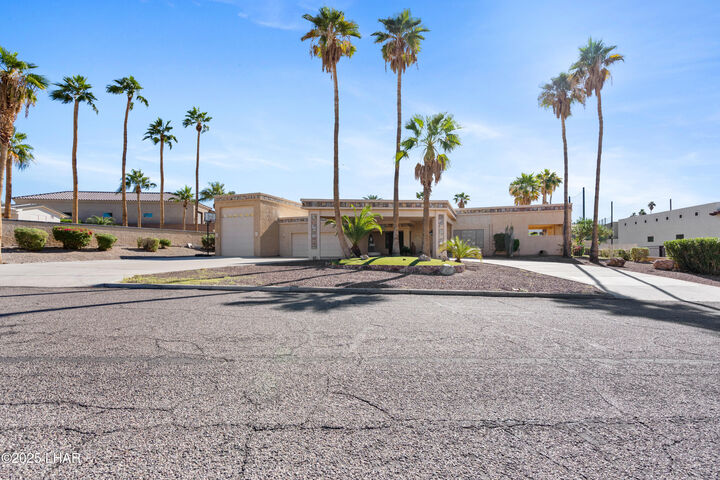 Property Photo:  2402 Hogan Ln  AZ 86406
