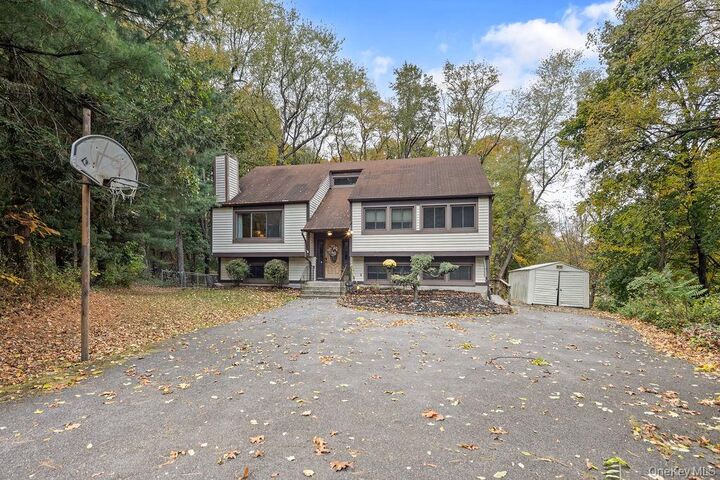 Property Photo:  383 Route 32  NY 10917 