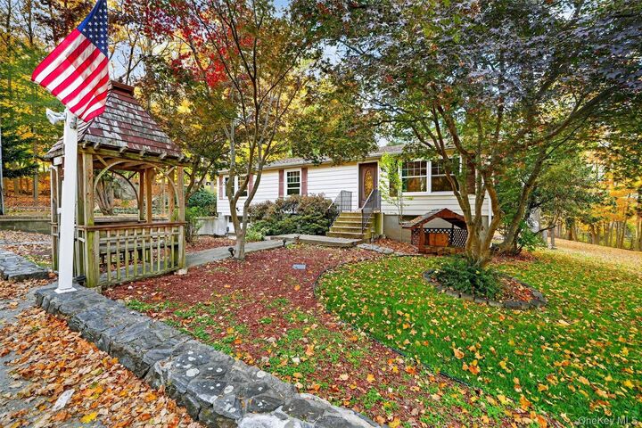 Property Photo:  114 Laurel Hill Road  NY 10520