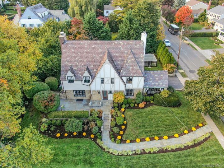 Property Photo:  752 Forest Avenue  NY 10580 