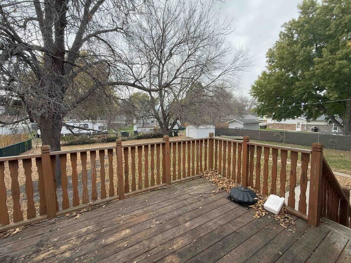 Property Photo: 918 Reid Ave NE 69101