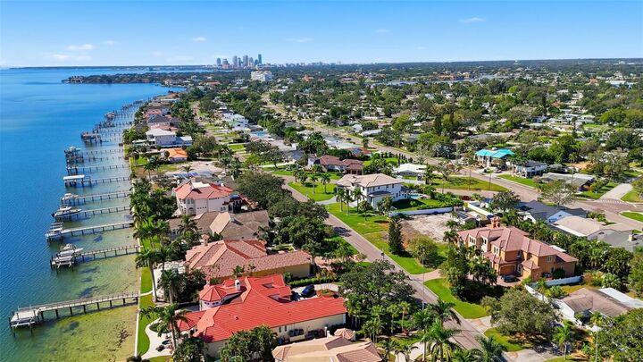 Property Photo:  4324 Bayshore Boulevard NE  FL 33703