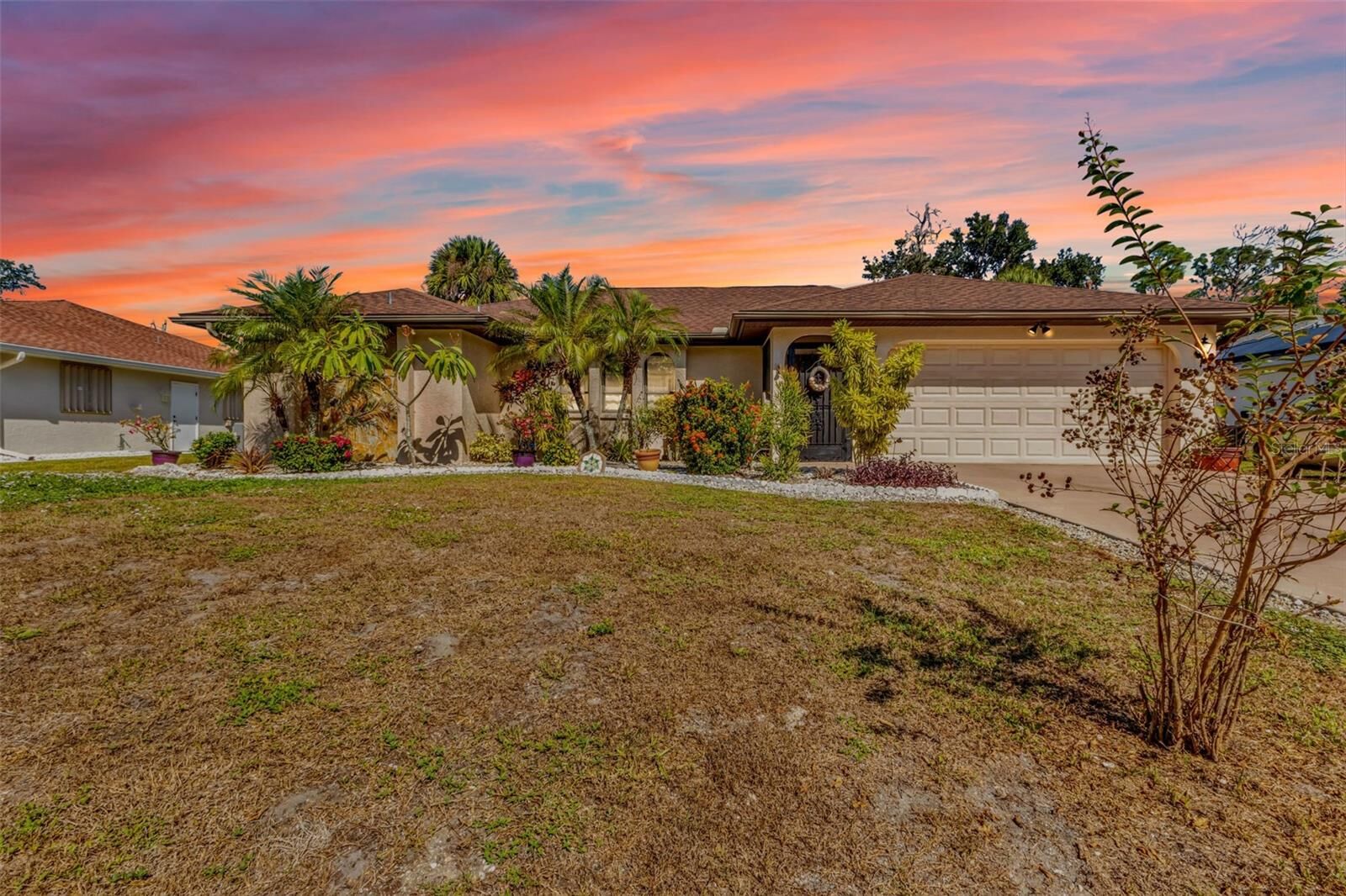 Property Photo:  15240 Buswell Avenue  FL 33953 