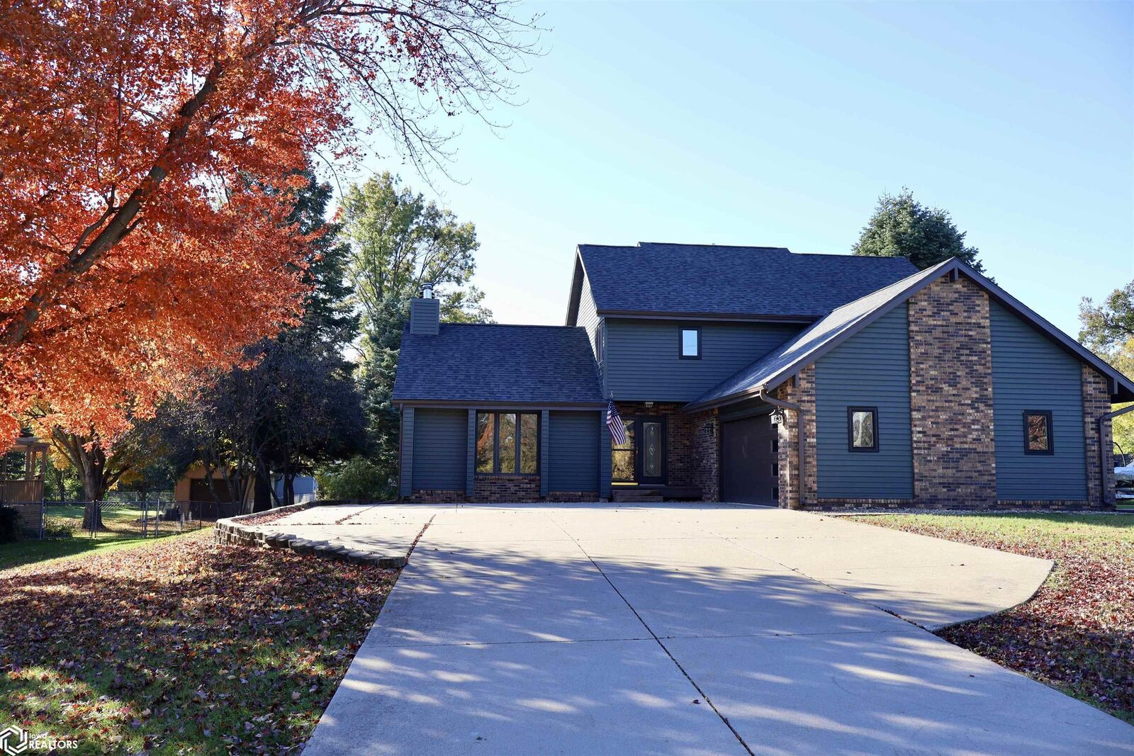 Property Photo: 612 Westwood Drive IA 50158
