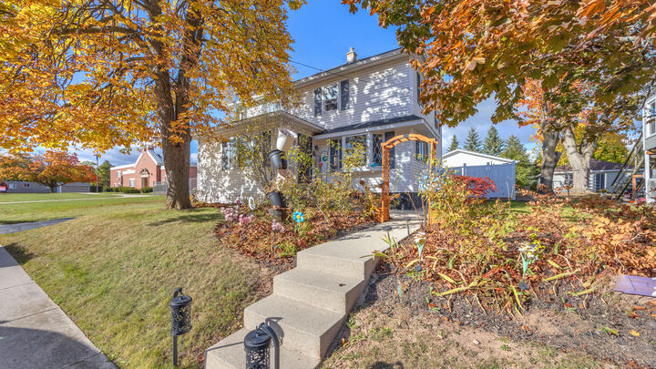 Property Photo:  36 W Union Ave  WI 53013