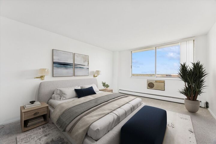 Property Photo:  20 N Tower Road 12L  IL 60523 