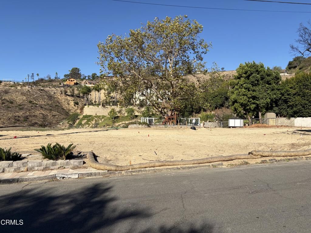 Property Photo:  999 San Clemente Way  CA 93010