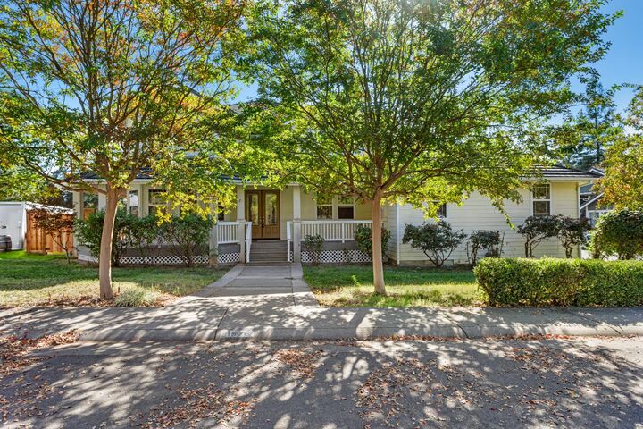 Property Photo: 8572 Menke Way CA 95662