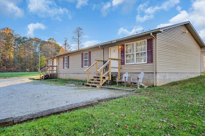 Property Photo: 34 SR 399 TN 37365