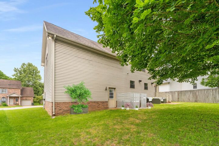 Property Photo:  7737 Poplar Ridge Dr  TN 37221 