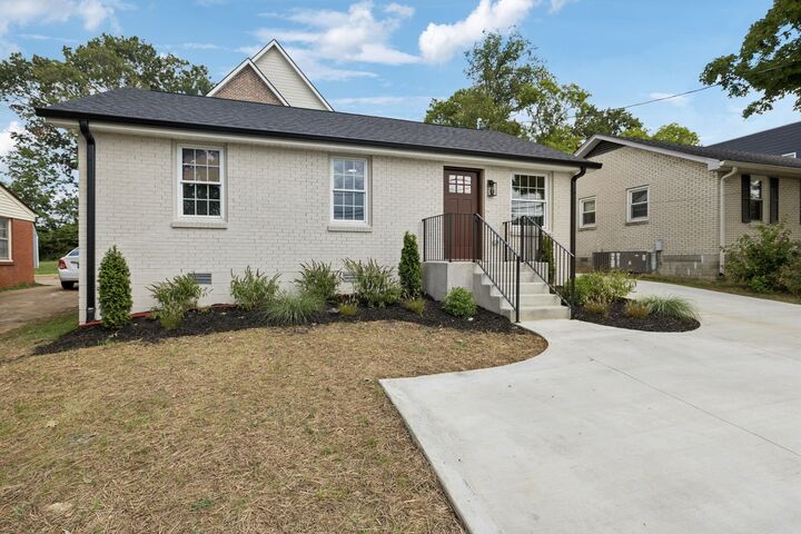 Property Photo:  2127A Burns St  TN 37216 