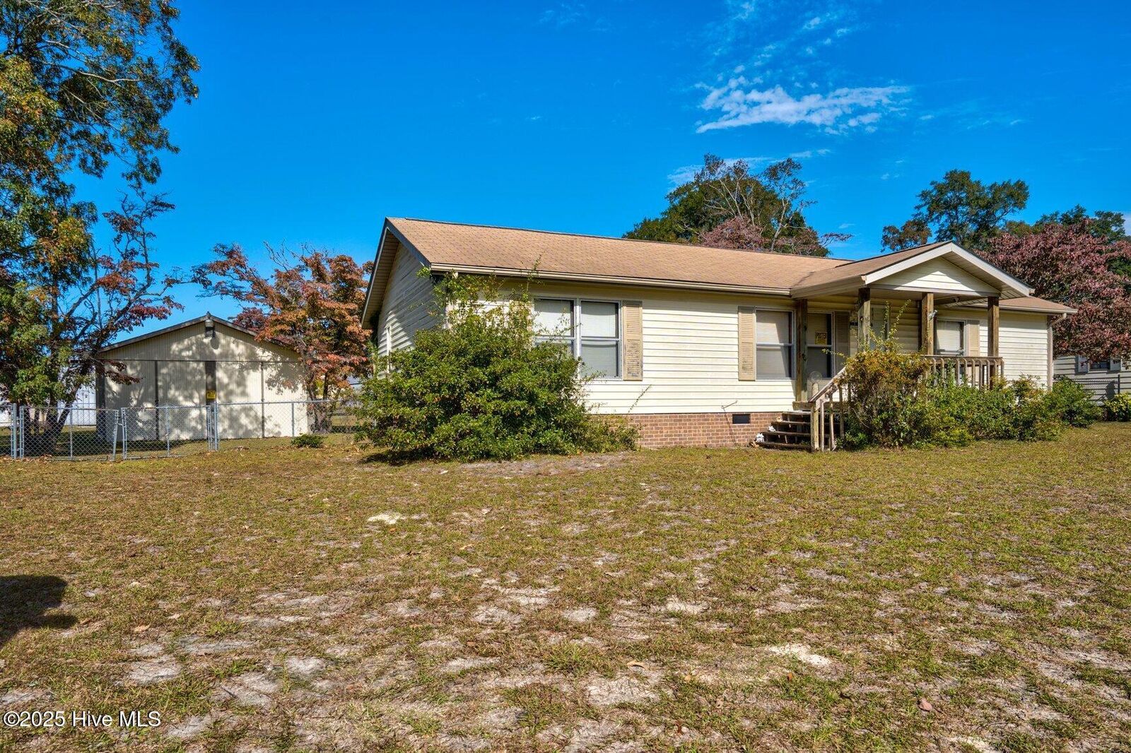 Property Photo:  123 Pinewood Street  NC 28584 