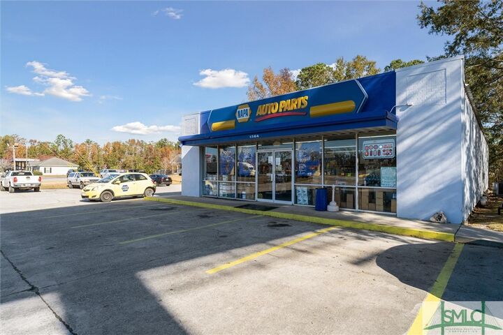 Property Photo:  1564 Dean Forest Road  GA 31408 
