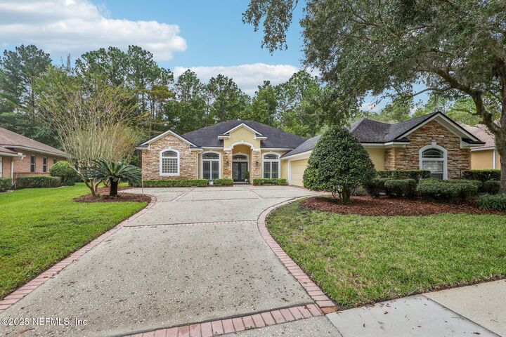 Property Photo:  125 Pinehurst Pointe Drive  FL 32092 