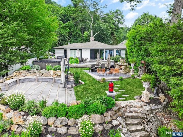 Property Photo:  590 W Shore Trail  NJ 07871 