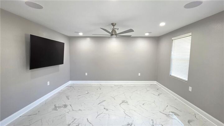 Property Photo:  2513 Taffy Drive  LA 70072 