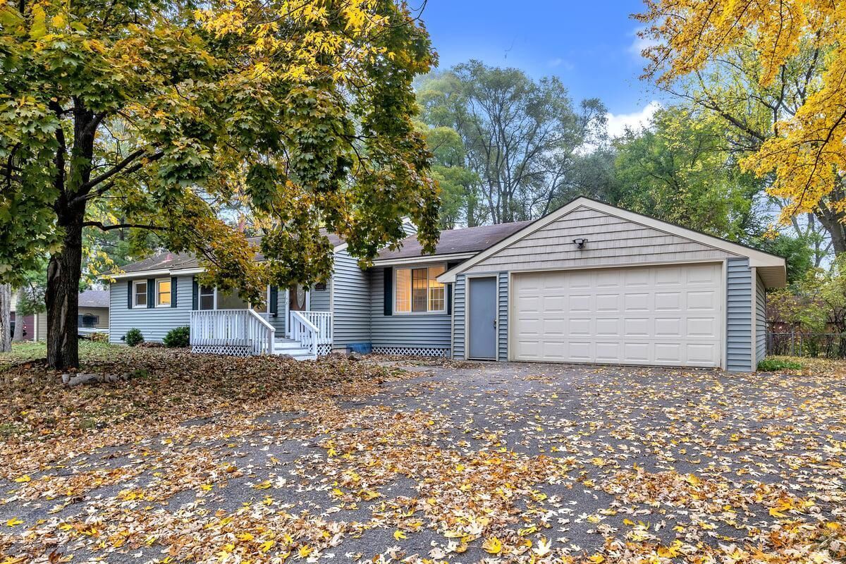 Property Photo: 10449 Xerxes Avenue S MN 55431