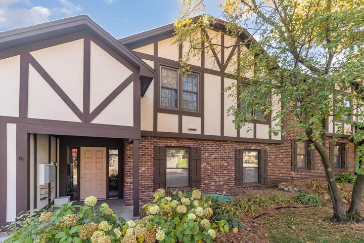 Property Photo:  5157 Balmoral Lane  MN 55437