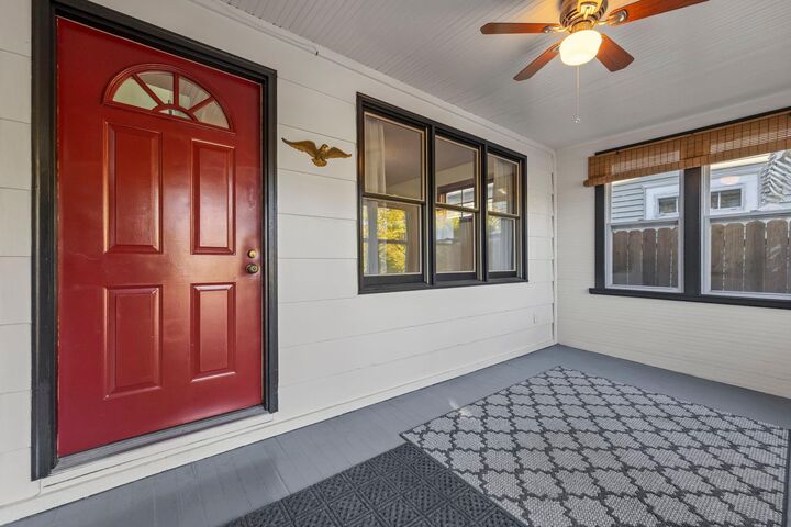 Property Photo: 1318 Taylor Avenue MN 55104