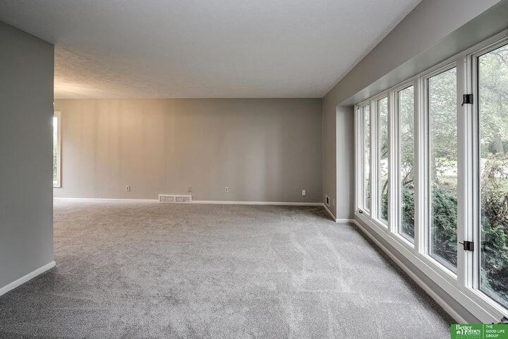 Property Photo: 647 S 124th Street NE 68154