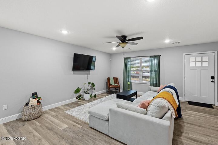 Property Photo:  1905 Virginia Avenue  MO 64804