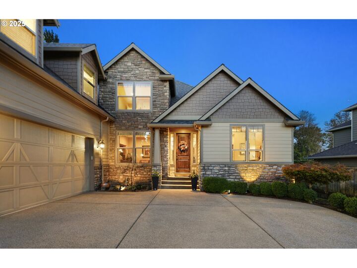 Property Photo:  4332 SE 166th Ct  WA 98683 