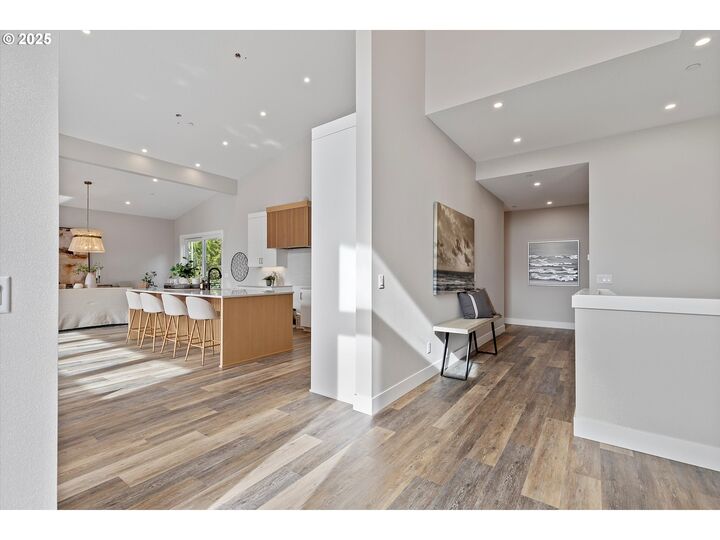 Property Photo:  780 Monica Ct  OR 97110 