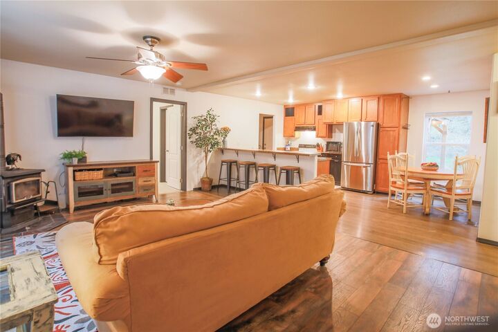 Property Photo:  975  Little Valley Lane  WA 98253 