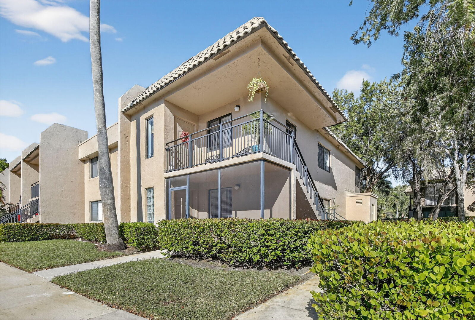 Property Photo:  380 Racquet Club Road 106  FL 33326 
