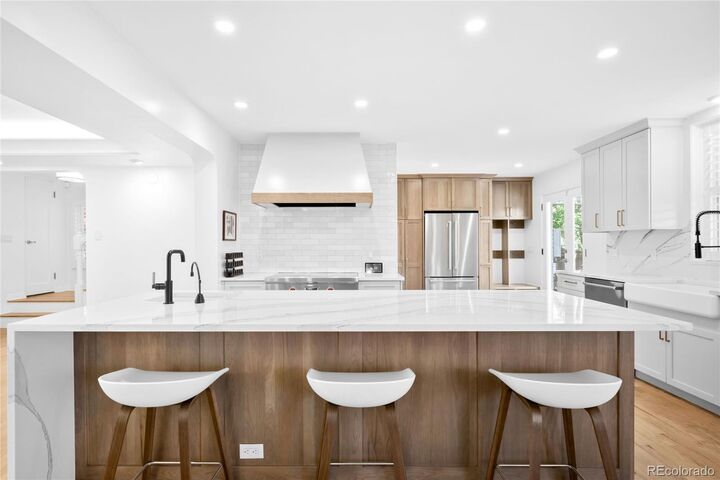 Property Photo:  2212 Monaco Street  CO 80207 