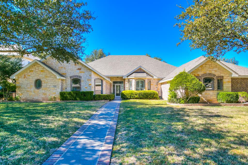 Property Photo:  5109 Beverly Drive  TX 76904 