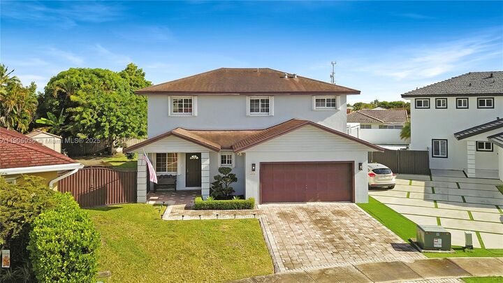 14723 SW 142nd St  Miami FL 33196 photo