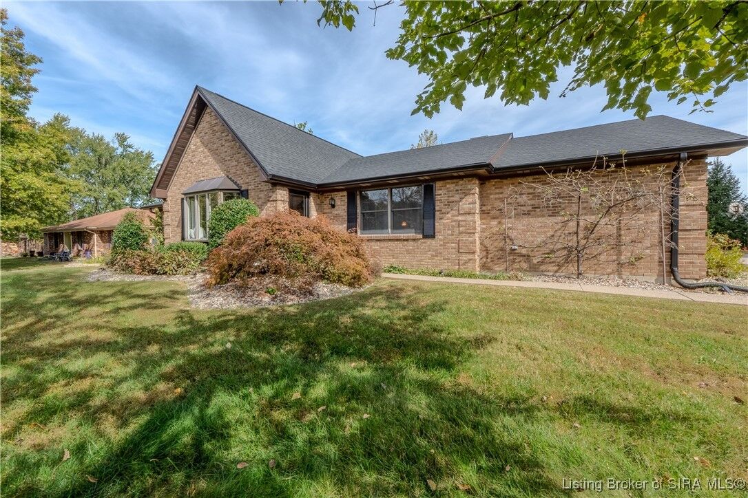 Property Photo:  3414 Lancaster Drive  IN 47150 