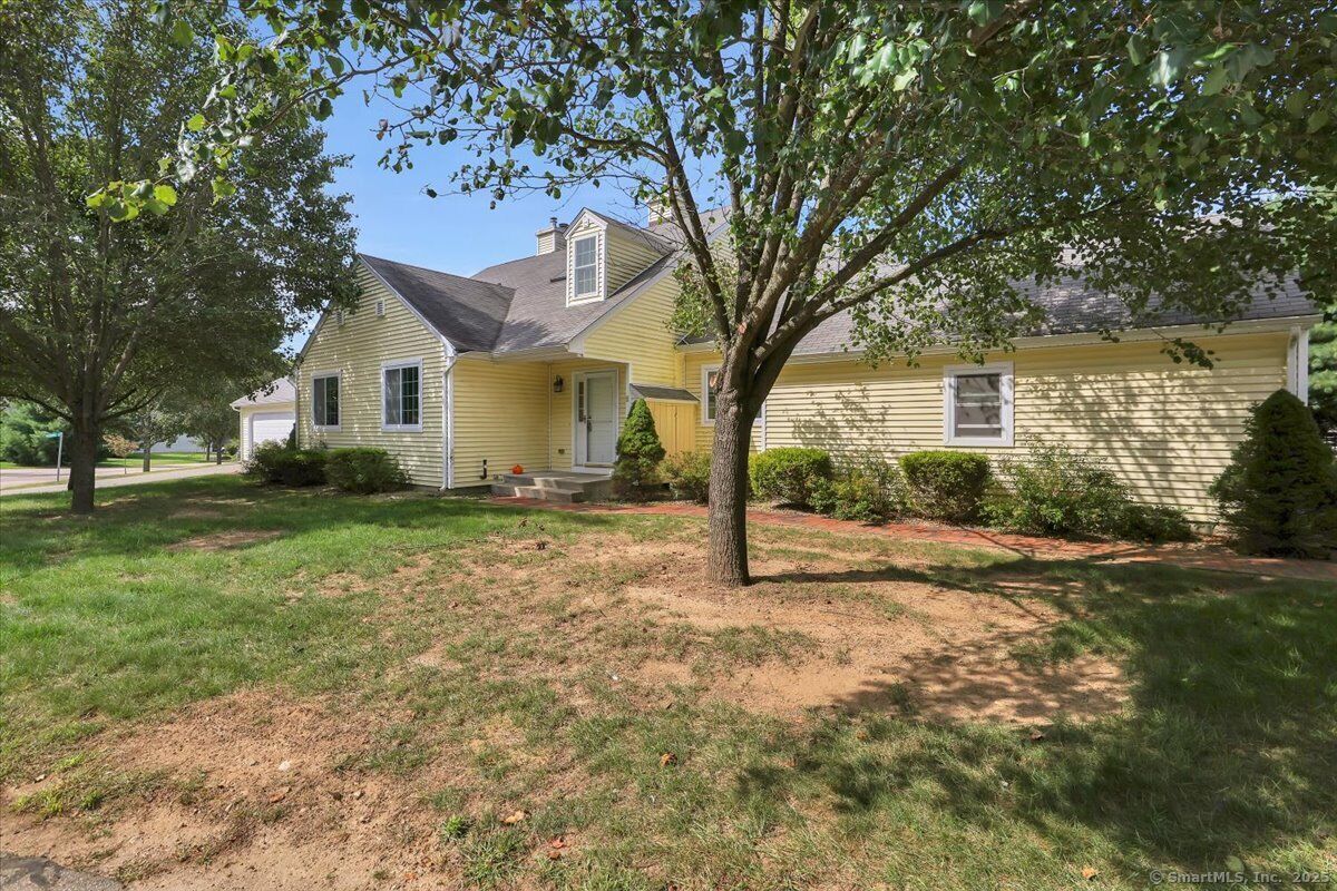 Property Photo:  2 Pequot Square 2  CT 06250 